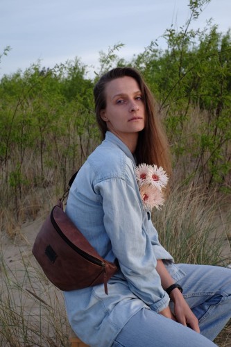 10 leather brown_m.jpg