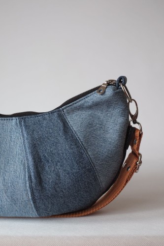 croissant bag blue_00_m.jpg